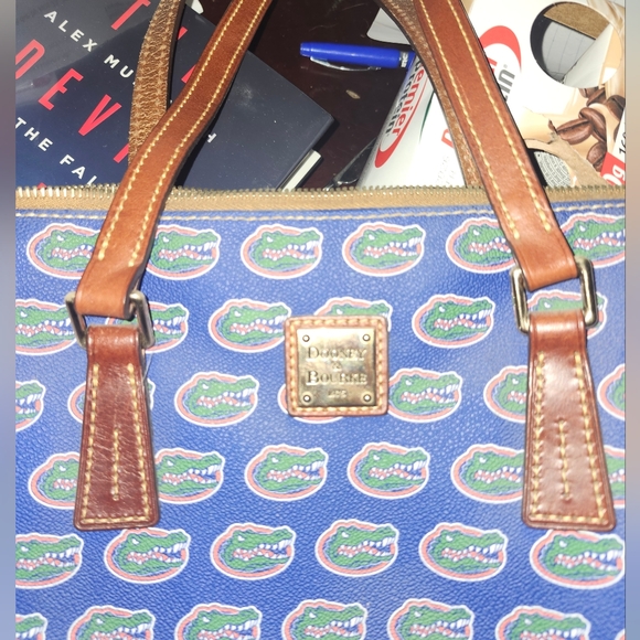 Lightly Used University Of Florida Dooney & Bourke - Picture 2 of 10